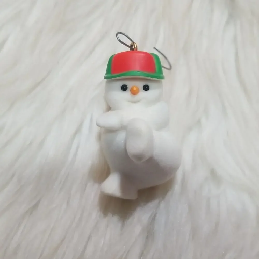 Vintage Hallmark Keepsake Ornament Snow-pitching Snowman 1985